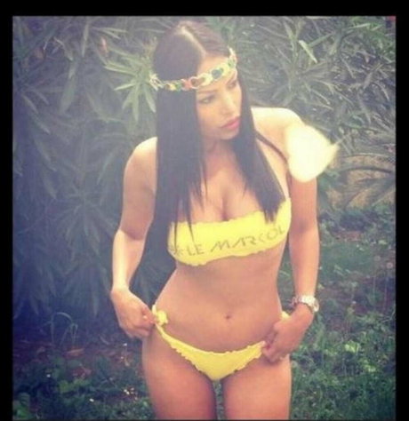 Carolina Marconi topless onlyfans