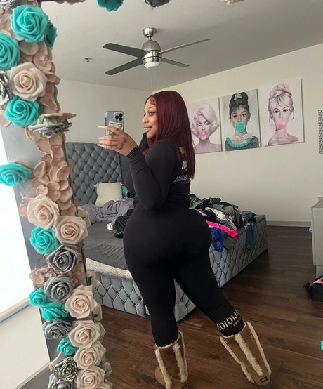 Hen Diorr onlyfans nude