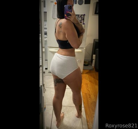 roxyrose821 leaked onlyfans porn