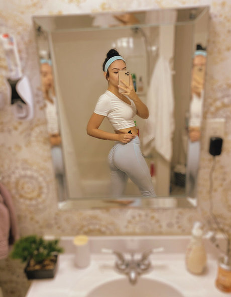 silkyvinyl onlyfans leaked tits