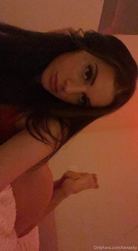 Taviasky leak only fans