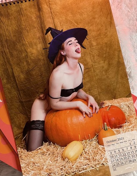 shiriallwood onlyfans pics