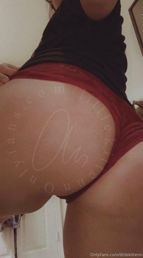 littlekittenn onlyfans ass