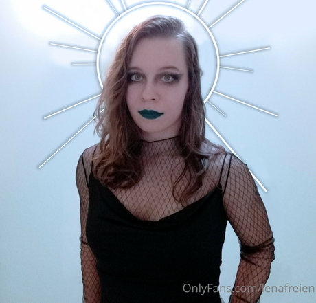 lenafreien nude onlyfans pics