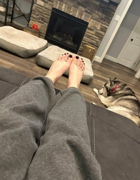 lovefromdaisyy onlyfans pics