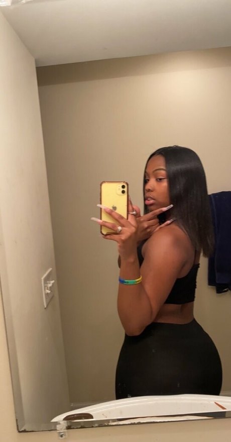 twin girls onlyfans beautiful naked selfie