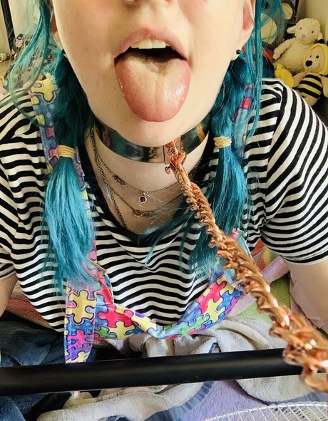 petiteivy Profile pic