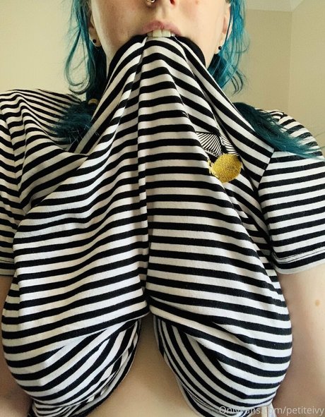 petiteivy onlyfans sextape leak