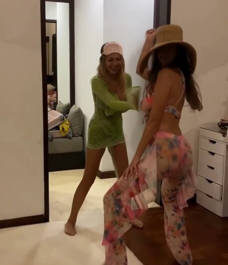 Iulia Gyrbu only fans content