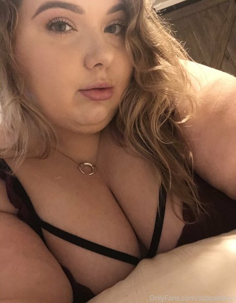 ssbbwkenzi only fans pic