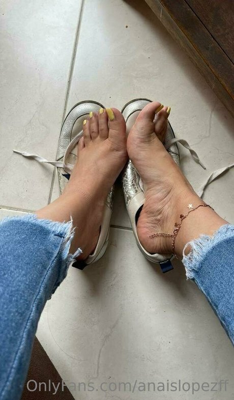 anaislopezff only fans naked