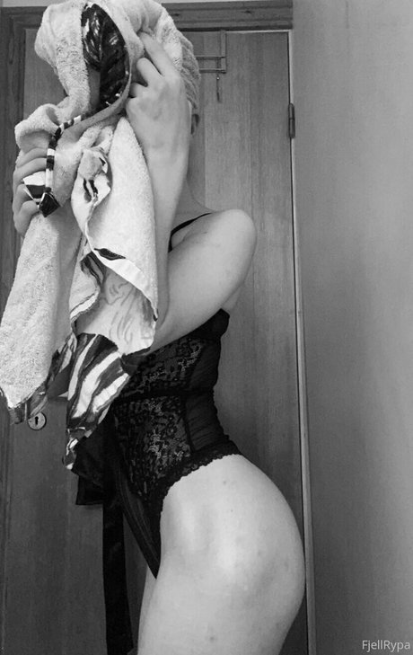 slow rida3 naked on onlyfans