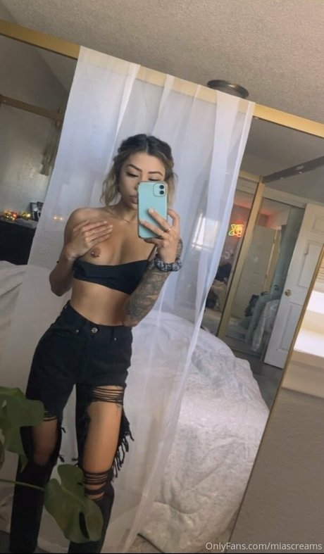 miascreams nude onlyfans