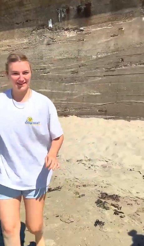 Liv Hanby leaked onlyfans.