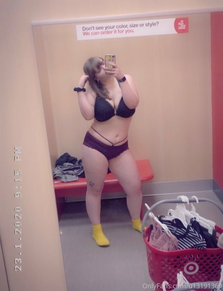 hannahbee840 onlyfans model photos