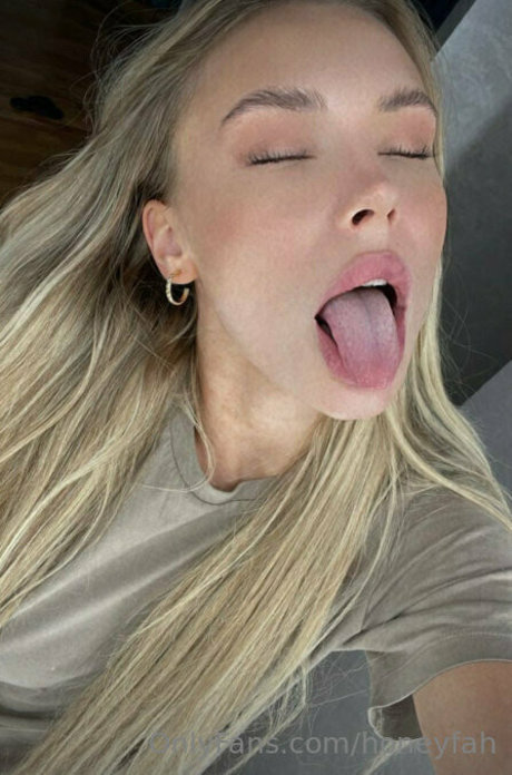 honeyfah onlyfans leaked tits