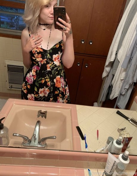 little doe only fans photos