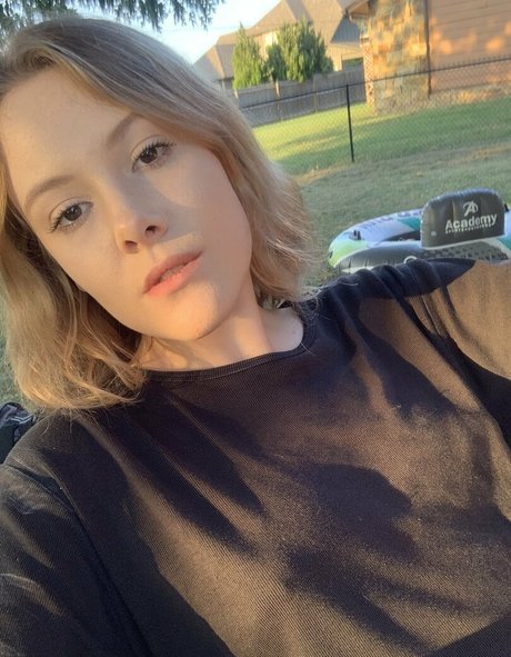 little doe nude leaked onlyfans