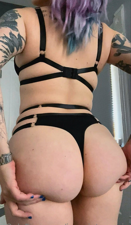 ivysaintmayvip free only fans