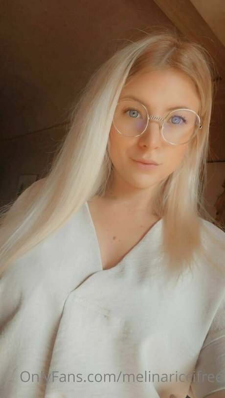 melinariccifree onlyfans model
