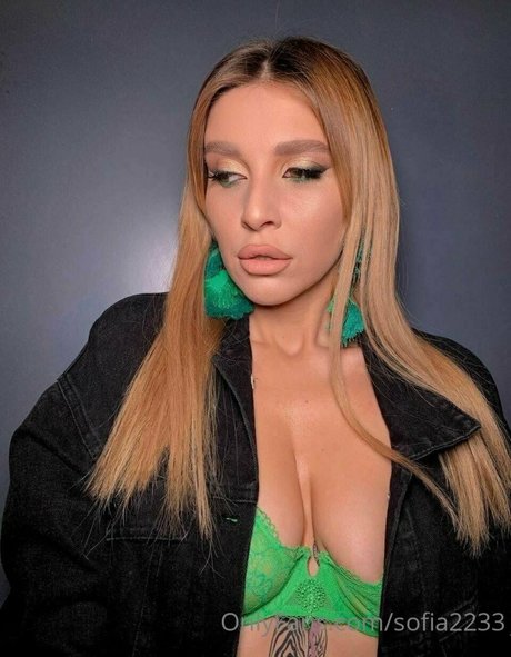sofia2233 onlyfans nude leaks