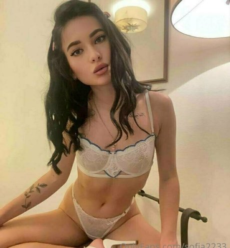 sofia2233 nude only fans leaks