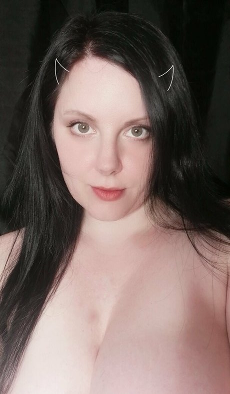 lunaceileste onlyfans naked pics