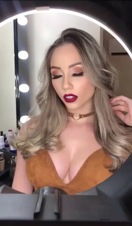 Marcelly Mello Profile pic