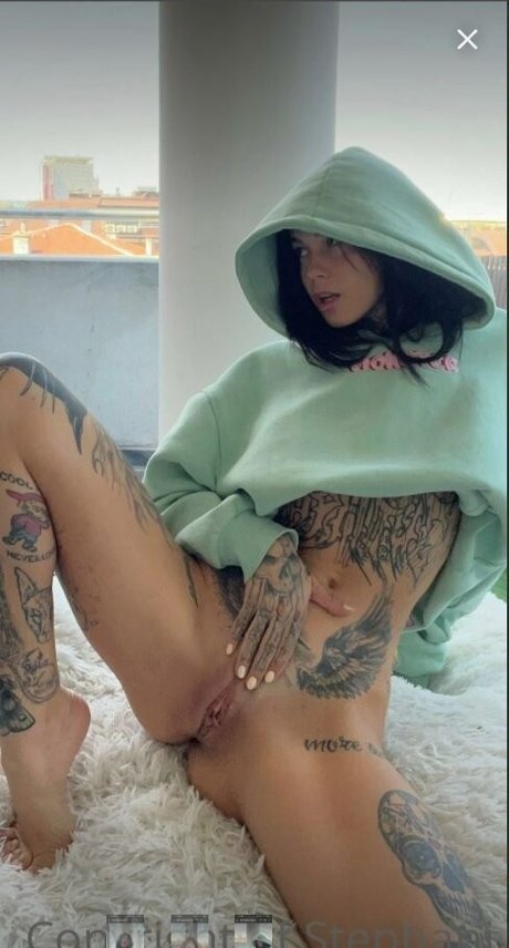 Stephanie Raszolkov onlyfans post