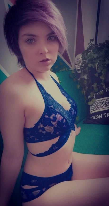 jadellewds onlyfans leaked.