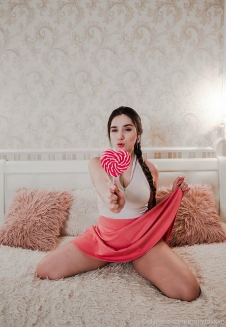 mollyfoxxxo onlyfans leaked photos