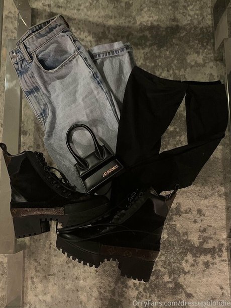 Dressupblondie onlyfans leaked xxx