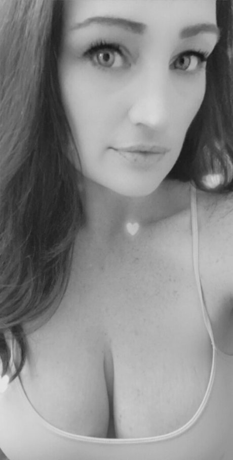 Rachierach429 onlyfans leakd