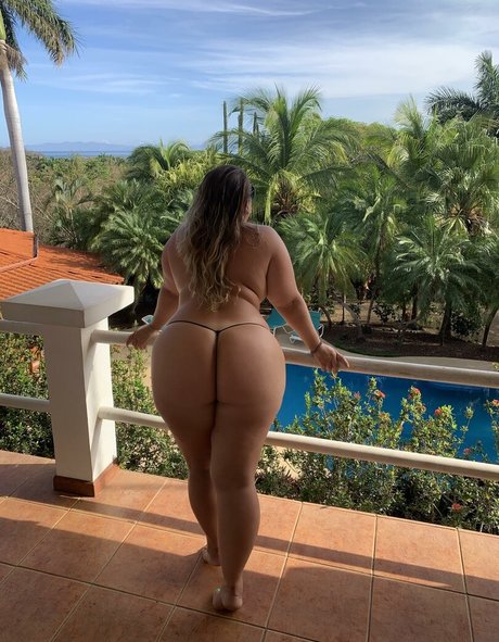 Ann Carvecson strip onlyfans