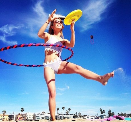 Vanessa Lengies Profile pic