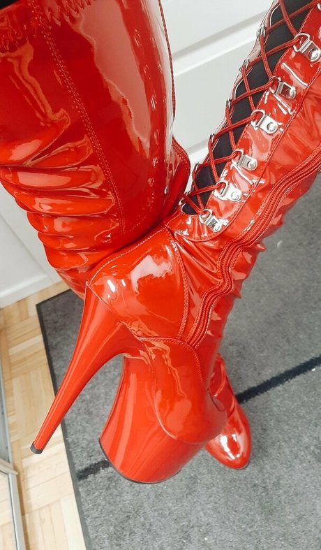 distannce onlyfans xxx