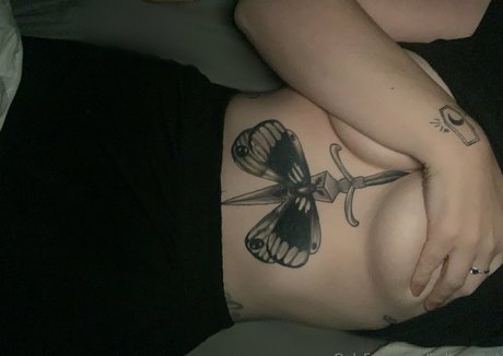 bella raven pics onlyfans