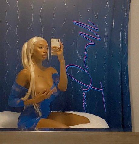 masturbation squirt onlyfans hot naked frame