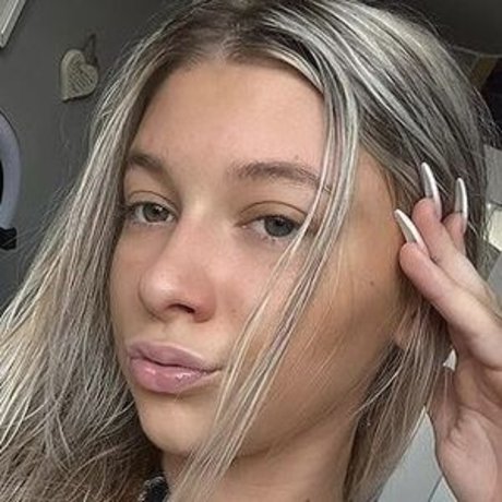 Neve Ellel onlyfans porn nude