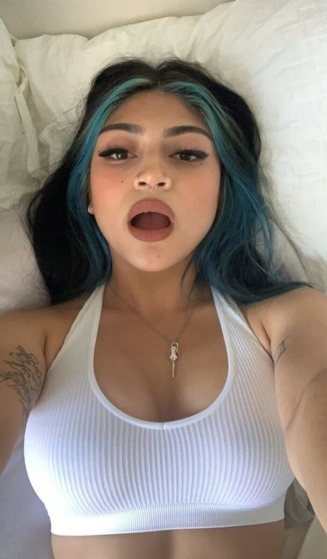 Deathlessley onlyfans explicit content