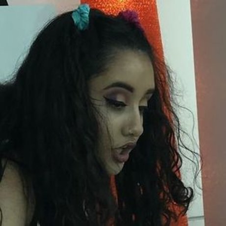 sofiamoonxxx onlyfans sexy