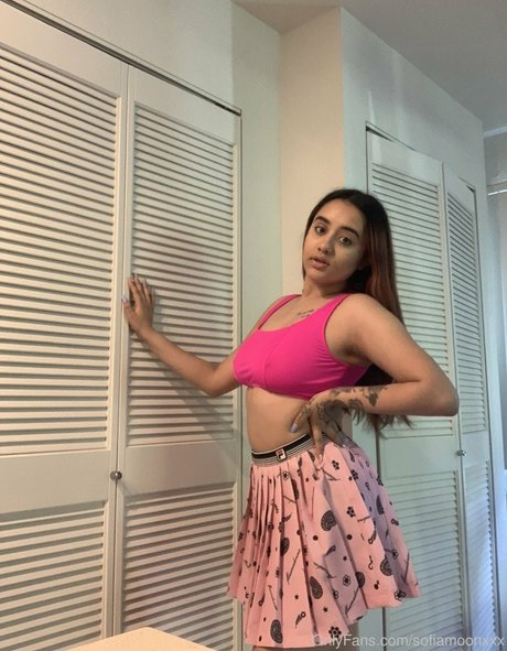 sofiamoonxxx only fans free