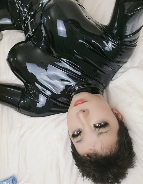 makoshiki onlyfans leaks nude