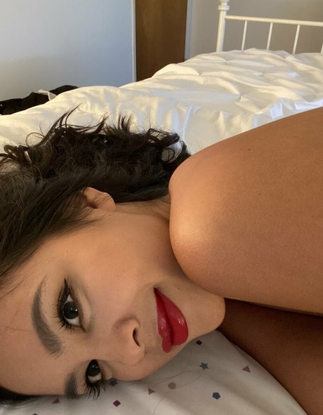 hellokittykc onlyfans nude