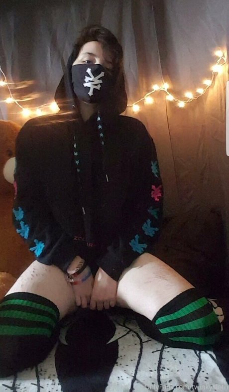 ftmtwinky onlyfans leajs