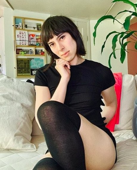 Ashley Adamson nude onlyfans