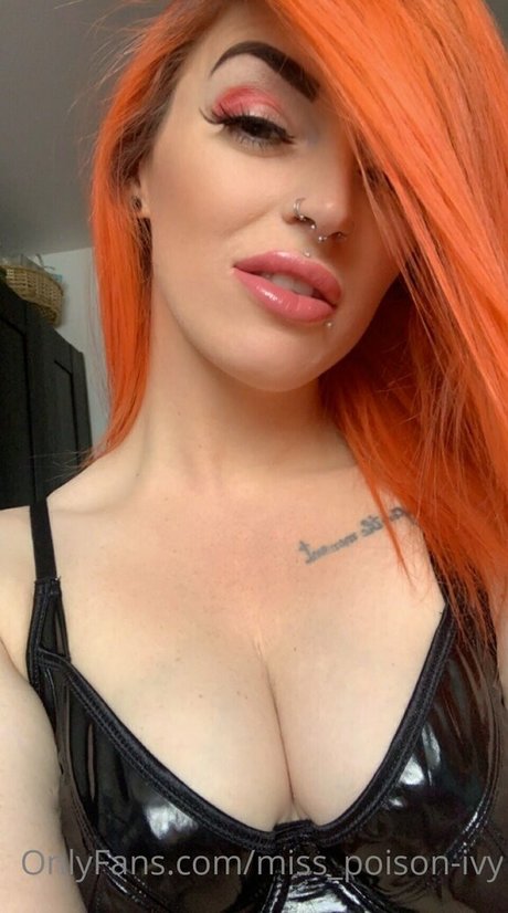 miss poison ivy onlyfans leaks nudes
