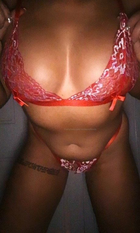 Wett Wag onlyfans model images