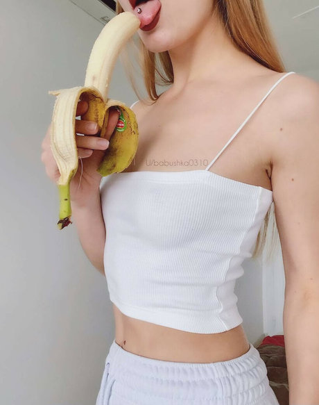 miss spray onlyfans naked