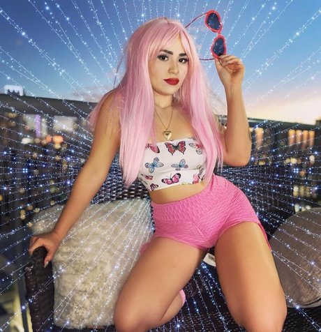 playgirlcarli18 onlyfans leak fuck